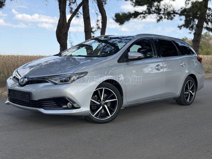 TOYOTA AURIS Touring Sports 1.8 HSD Executive MY17 Prestige Skyview (Automata)