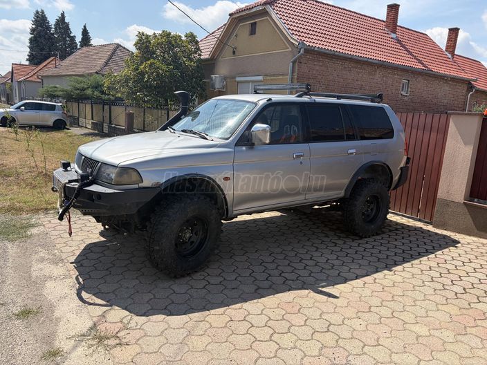 MITSUBISHI PAJERO SPORT Wag. 3.0 V6-24 GLS