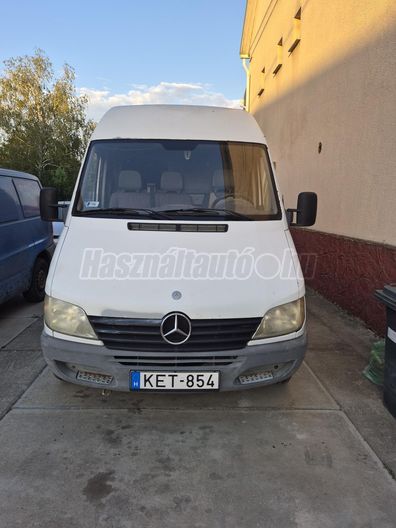 MERCEDES-BENZ SPRINTER 208 CDI 902.611