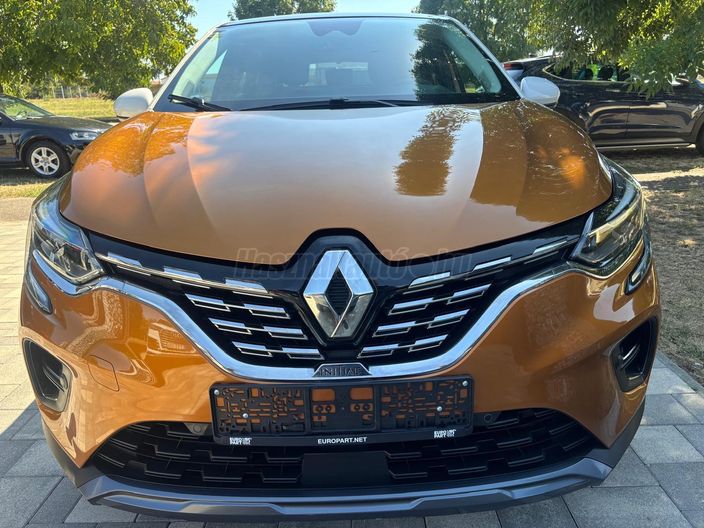RENAULT CAPTUR 1.3 TCe mHybrid Intens EDC