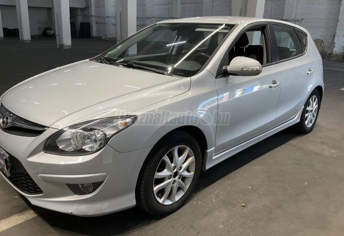 HYUNDAI I30 i30u 1.4 DOHC Comfort