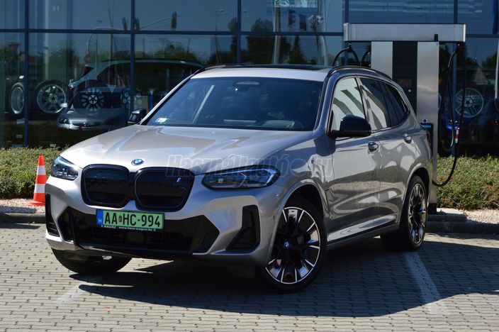 BMW IX3 73,9kWh