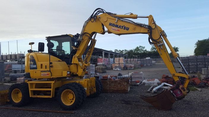 KOMATSU PW118 13.5T GUMIKEREKES KOTRÓGÉP ELADÓ VIZSGÁZTATHATÓ