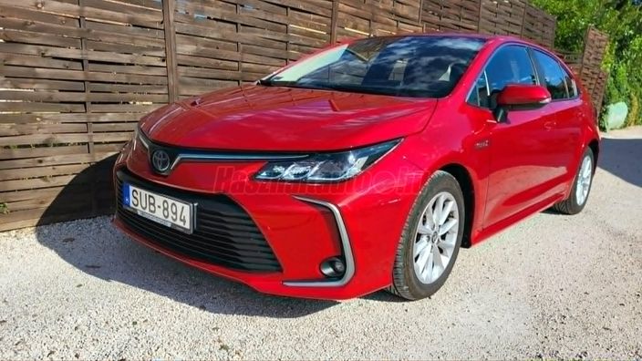 TOYOTA COROLLA Sedan 1.8 Hybrid Comfort Business e-CVT