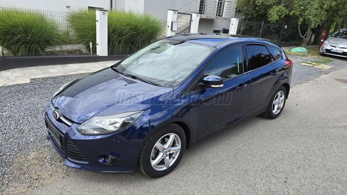FORD FOCUS 1.6 Ti-VCT Titanium