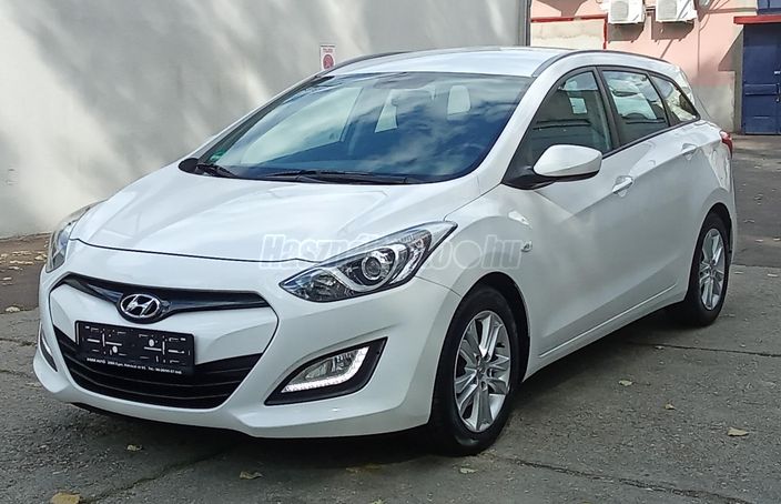 HYUNDAI I30 CW 1.6 MPi Comfort