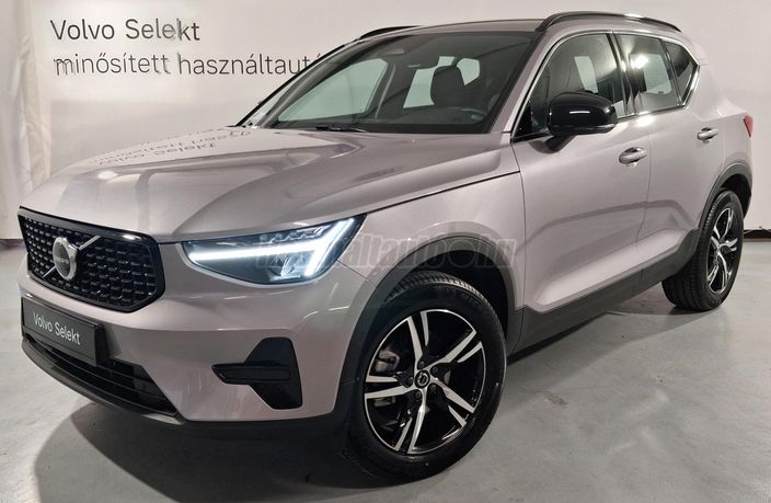 VOLVO XC40 2.0 [B4] MHEV Plus Dark DCT