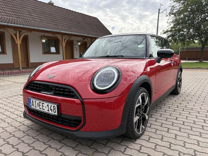MINI COOPER 1.5 DKG