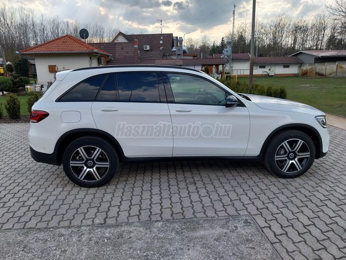 MERCEDES-BENZ GLC 300 de 4Matic 9G-TRONIC Plug-in hybrid
