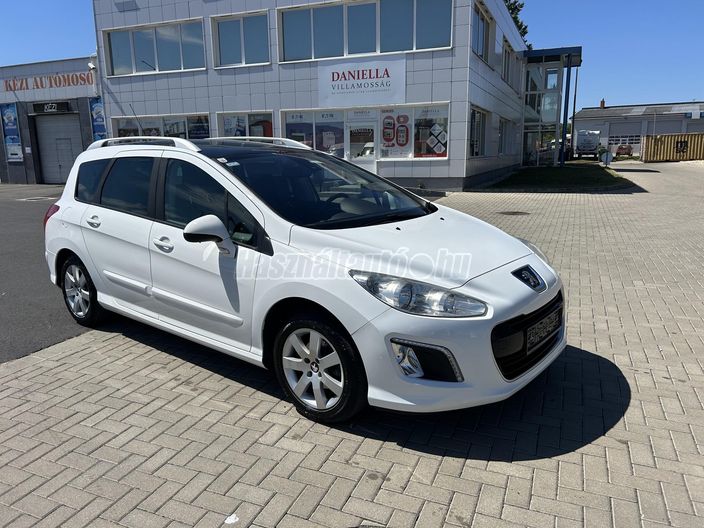 PEUGEOT 308 SW 1.6 e-HDi Active+ (7 személyes )