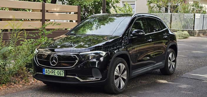 MERCEDES-BENZ EQA 250