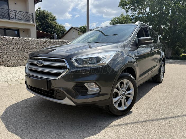 FORD KUGA 1.5 EcoBoost Titanium