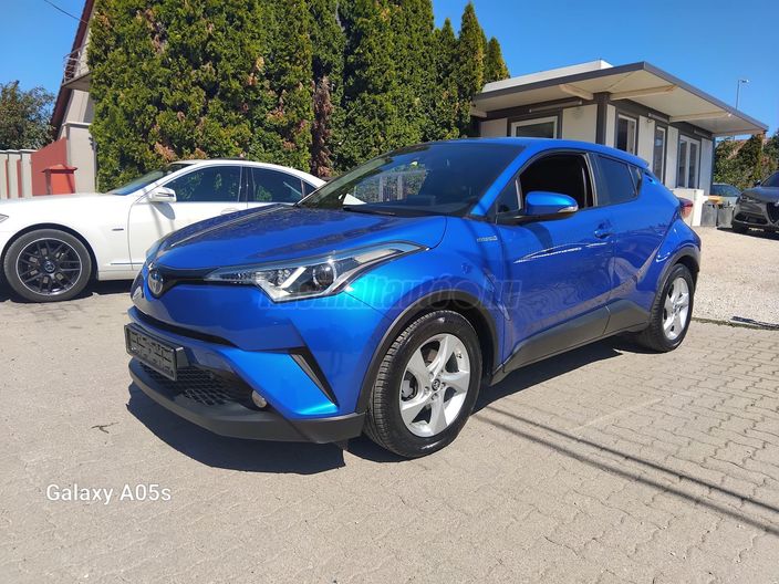 TOYOTA C-HR 1.8 Hybrid Comfort Business e-CVT