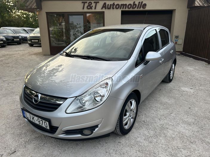 OPEL CORSA D 1.4 Cosmo