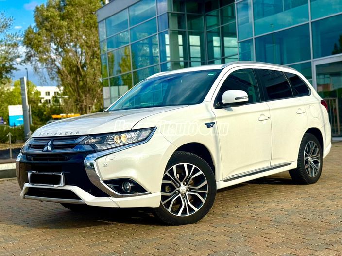 MITSUBISHI OUTLANDER 2.0 PHEV Intense Plus 4WD CVT