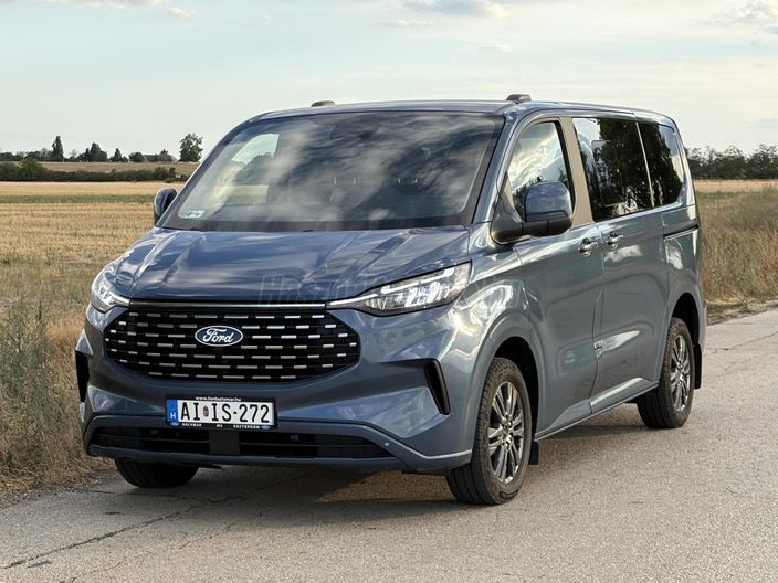 FORD TRANSIT Tourneo Custom 2.0 TDCi 320 L1H1 Titanium (Automata) (9 személyes )