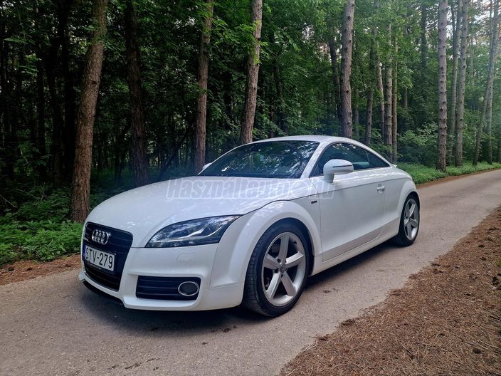 AUDI TT Coupe 2.0 TDI DPF quattro