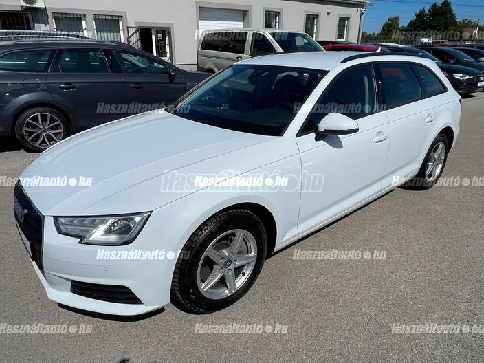 AUDI A4 Avant 2.0 TDI Design quattro S-tronic