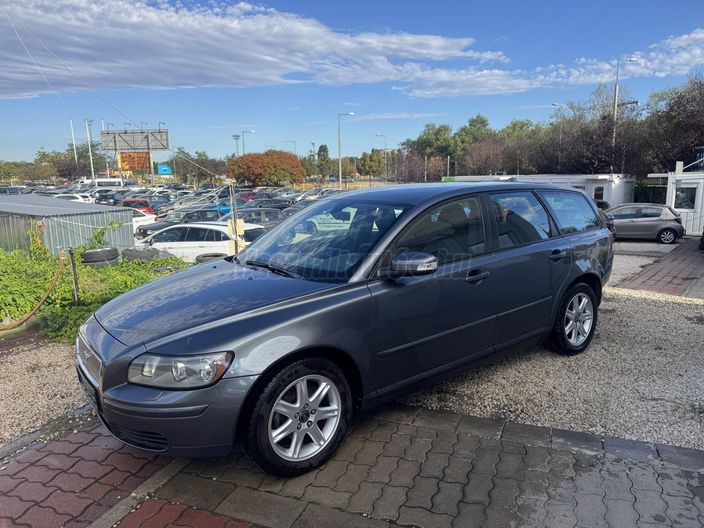 VOLVO V50 1.8 Kinetic