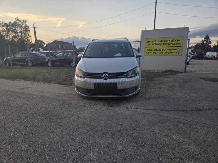 VOLKSWAGEN TOURAN 1.6 CR TDI Highline DSG [7 személy]