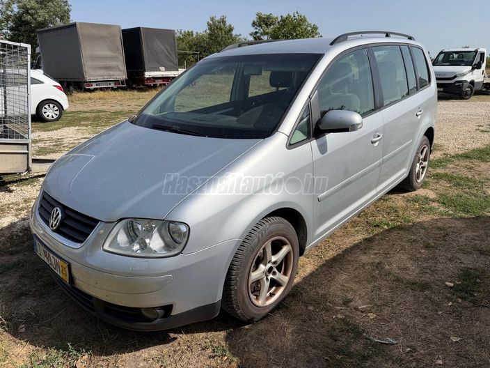 VOLKSWAGEN TOURAN 1.9 PD TDi Highline DSG