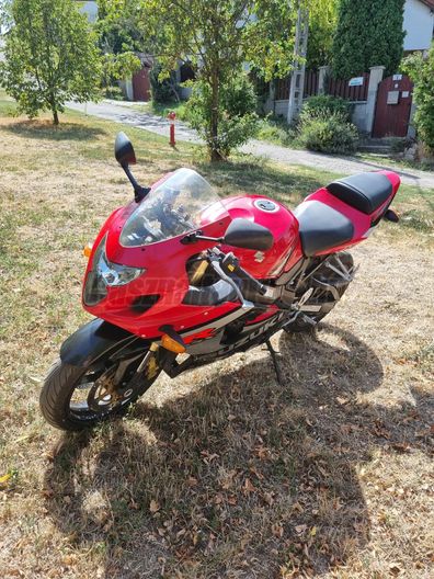 SUZUKI GSX-R 600