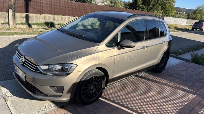 VOLKSWAGEN GOLF SPORTSVAN 1.6 TDI Comfortline