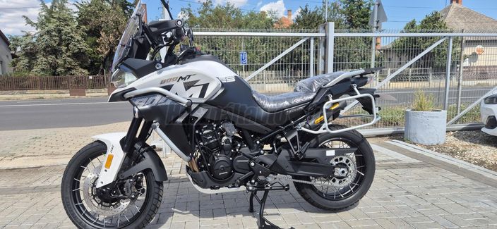 CFMOTO 800 MT