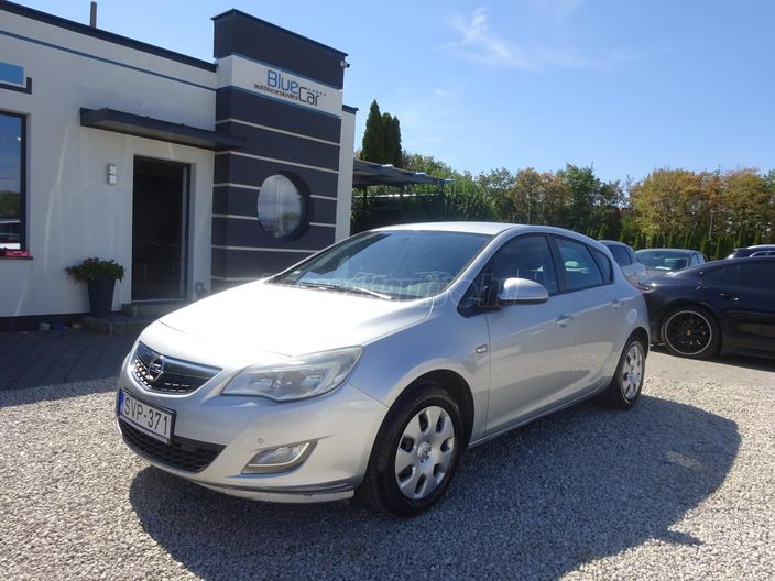 OPEL ASTRA J 1.4 Enjoy