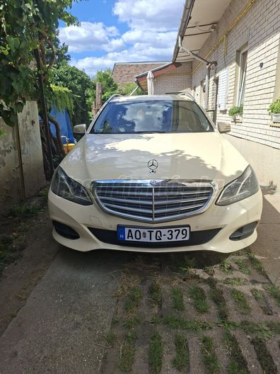 MERCEDES-BENZ E 220 BlueTEC T Classic 9G-TRONIC