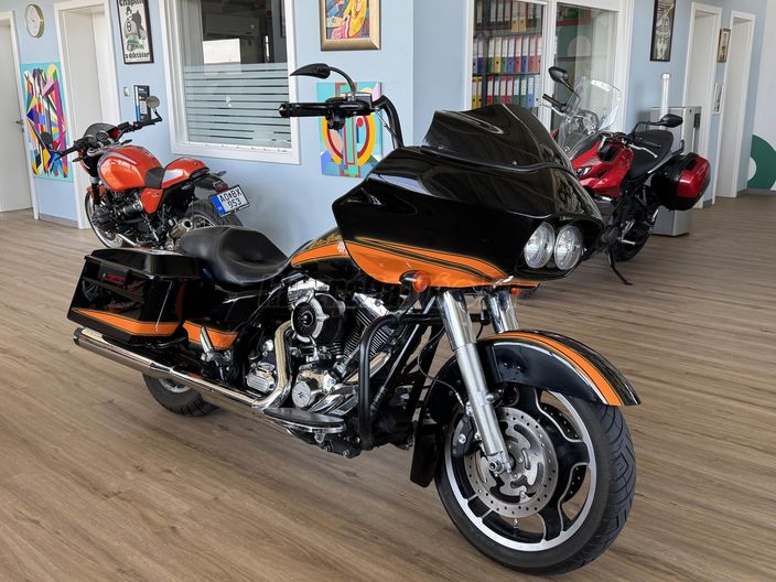 HARLEY-DAVIDSON ROAD GLIDE LIMITED