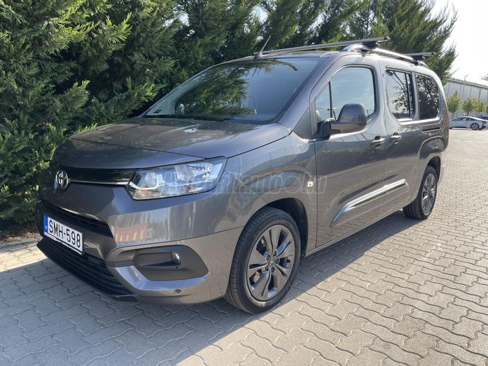 TOYOTA PROACE City Verso 1.2T Family L2H1 [7 személy]