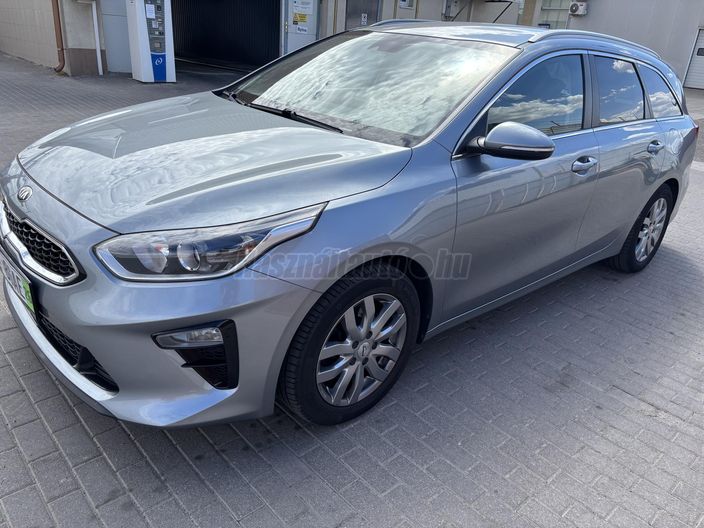 KIA CEE'D Ceed SW 1.0 T-GDI Gold