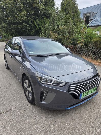 HYUNDAI IONIQ plug-in 1.6 GDi Premium DCT