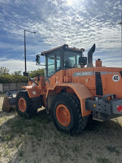 DOOSAN DL 250