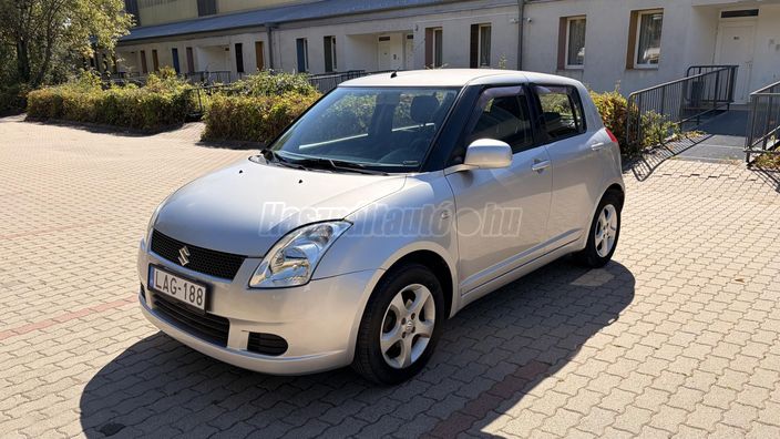 SUZUKI SWIFT 1.3 GLX CD AC