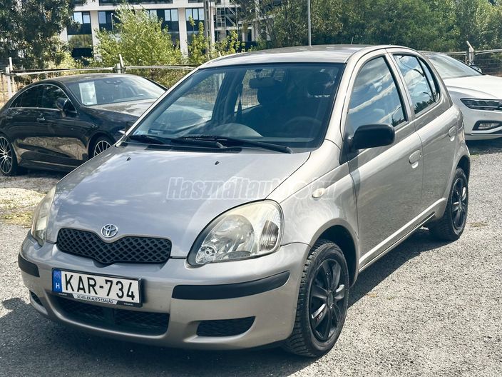 TOYOTA YARIS 1.0 Blue