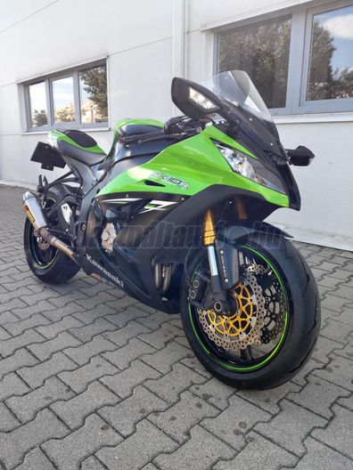 KAWASAKI ZX-10 R (NINJA)