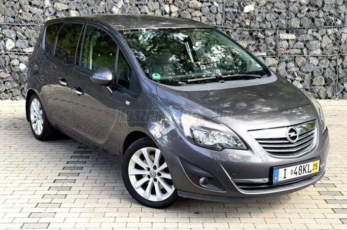 OPEL MERIVA 1.4 T Cosmo