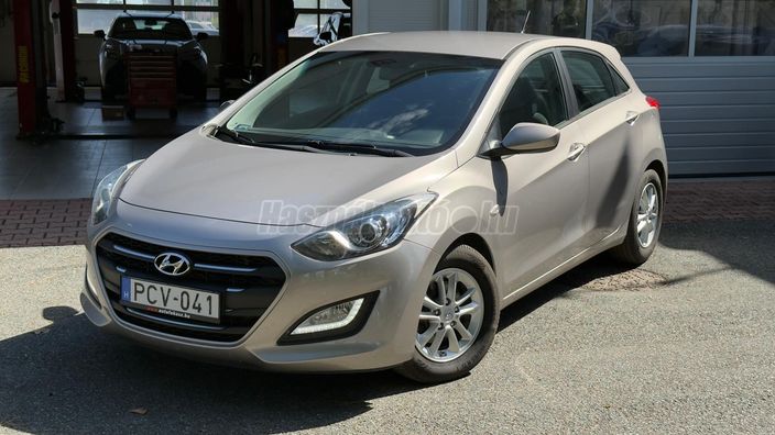 HYUNDAI I30 1.6 1.6 GDi ISG Go!