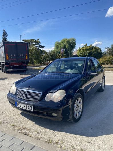 MERCEDES-BENZ C 200