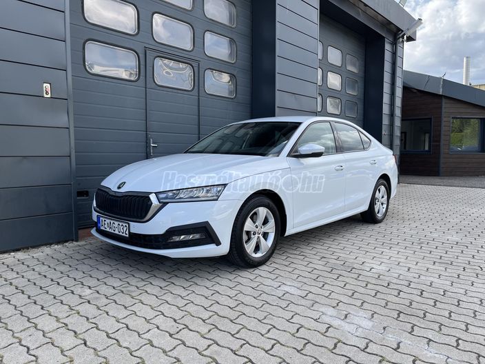SKODA OCTAVIA 2.0 TDI SCR Ambition DSG