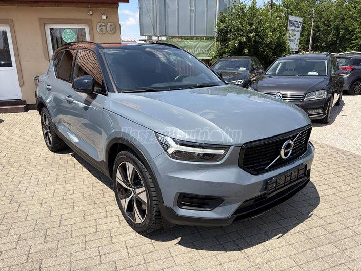 VOLVO XC40 1.5 [T5] Recharge Plus Dark DCT