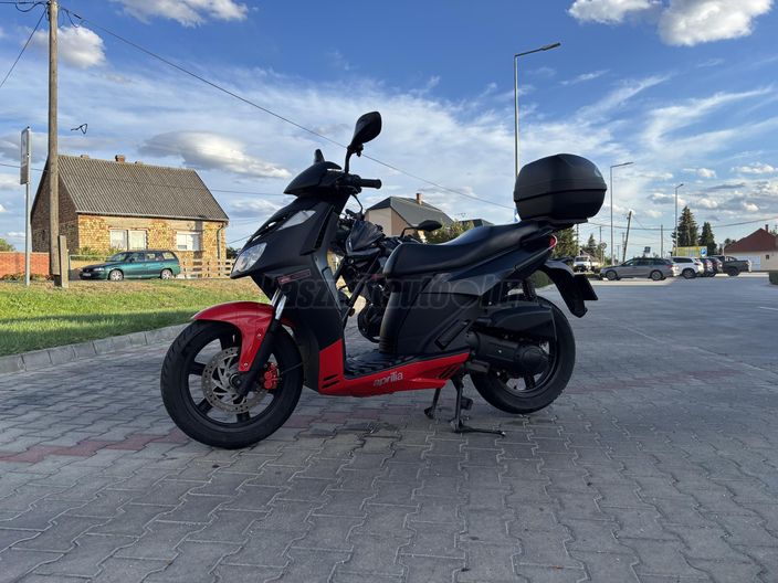 APRILIA SPORT CITY CUBE 200