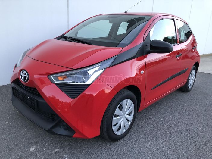 TOYOTA AYGO 1.0 x+comfort