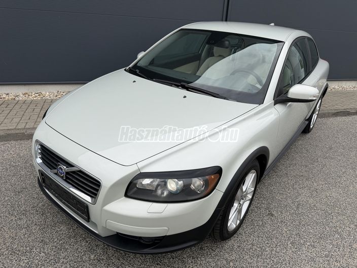 VOLVO C30 1.6 Summum