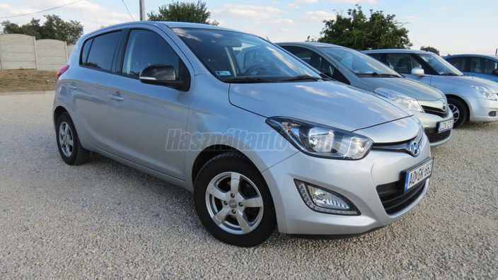 HYUNDAI I20 1.25 Color limited edition