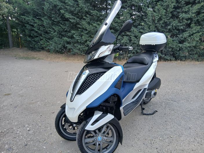 PIAGGIO MP3 YOURBAN 300