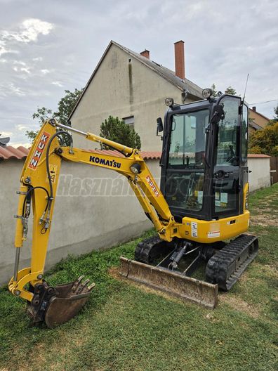 KOMATSU PC16R-3HS