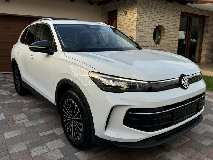 VOLKSWAGEN TIGUAN 1.5 eTSI Elegance OPF DSG